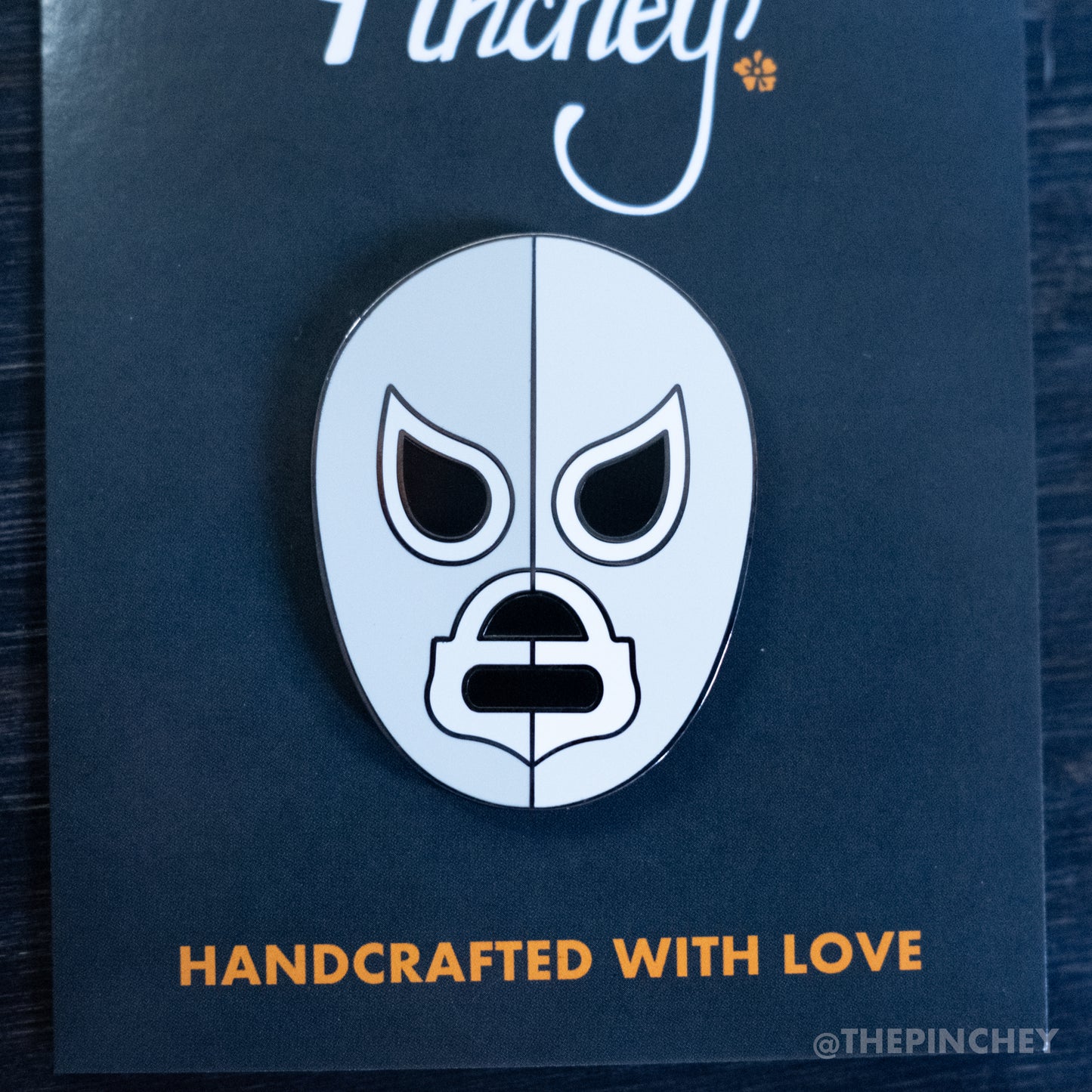 El Santo Luchador de Lucha Libre Enamel Pin